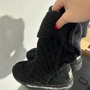 Women's Black Uggs